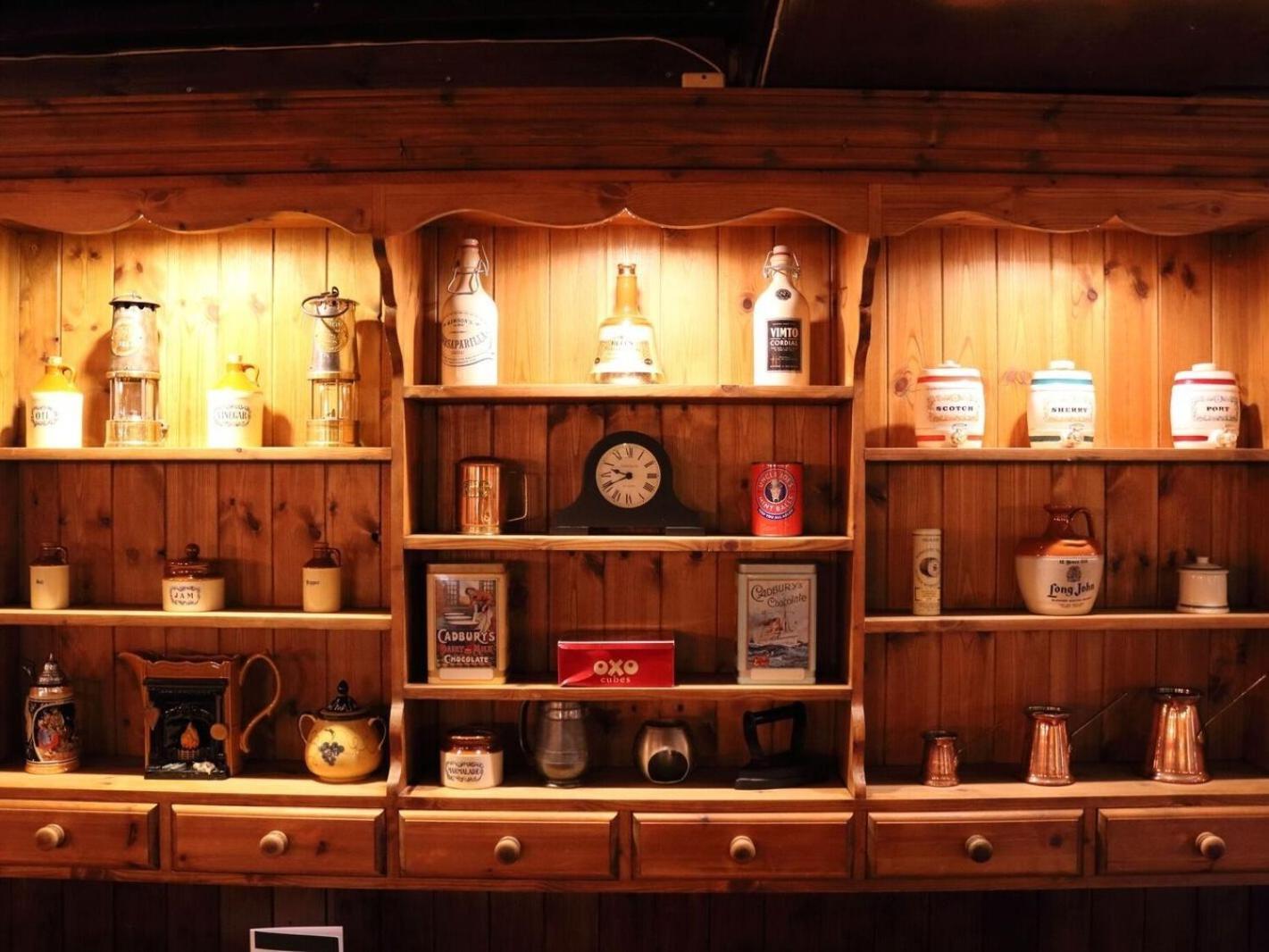 Ye Olde Cheshire Cheese Inn Каслтон Екстер'єр фото